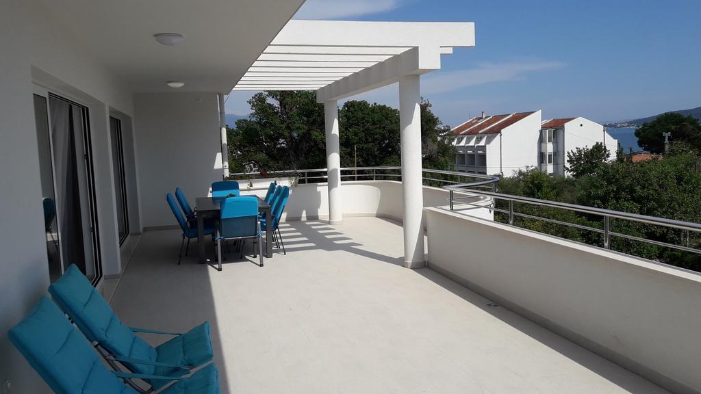 Villa-Apartments Karmel Kastela Dış mekan fotoğraf