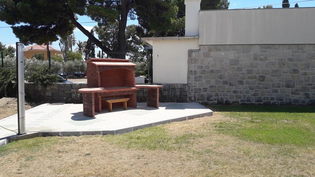 Villa-Apartments Karmel Kastela Dış mekan fotoğraf